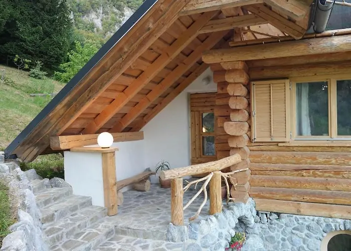 Apartma Rudi דירה *